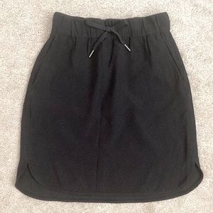 Black Lululemon skirt